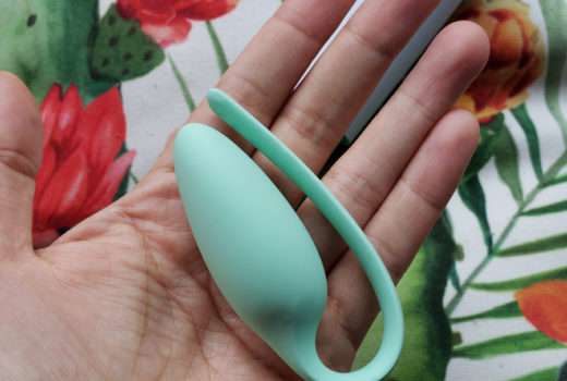 Elvie-Kegel-silicone-Trainer-Review